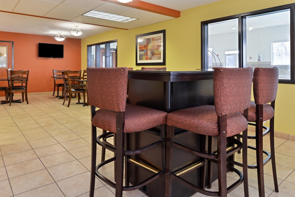 Americas Best Value Sandman Inn 11/37