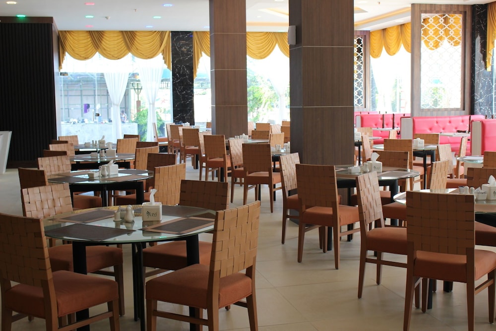 The Golden Bay Hotel Batam 37/53