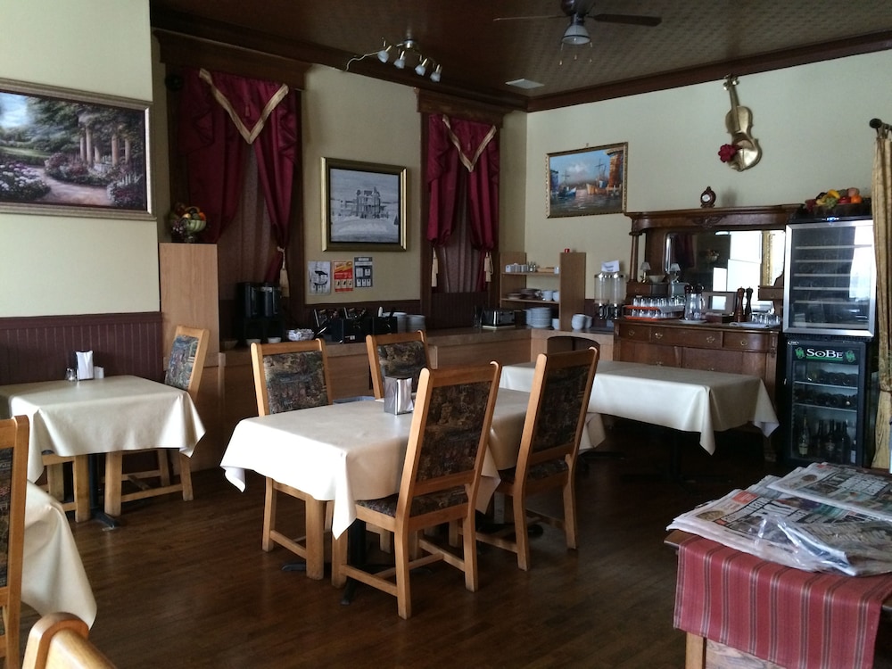 Auberge Montebello 50/67
