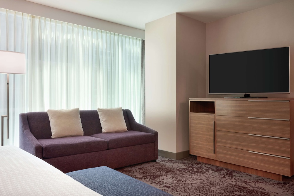 Homewood Suites by Hilton Chicago Downtown South Loop 33/49