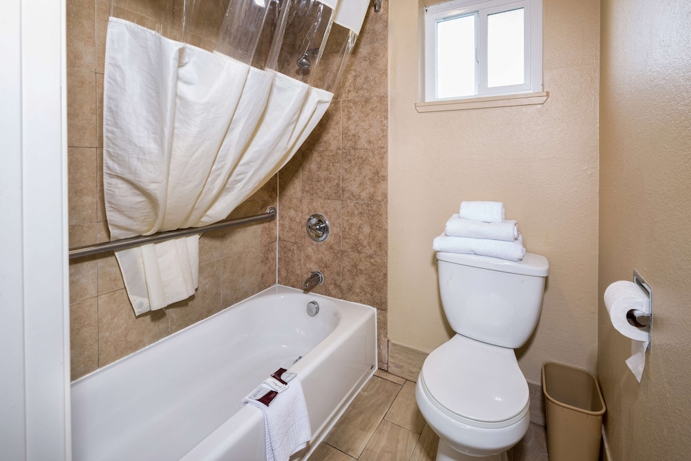 Americas Best Value Inn Richmond San Francisco 16/27