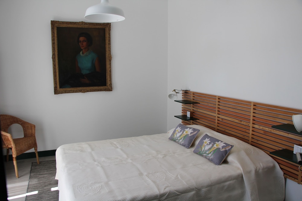 2 BEDROOMS, DUPLEX, DELUXE