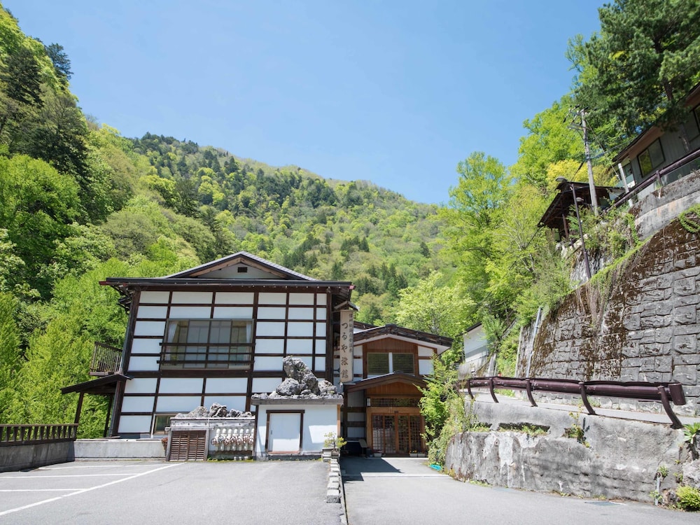 Shirahone Onsen Tsuruya Ryokan 2/50