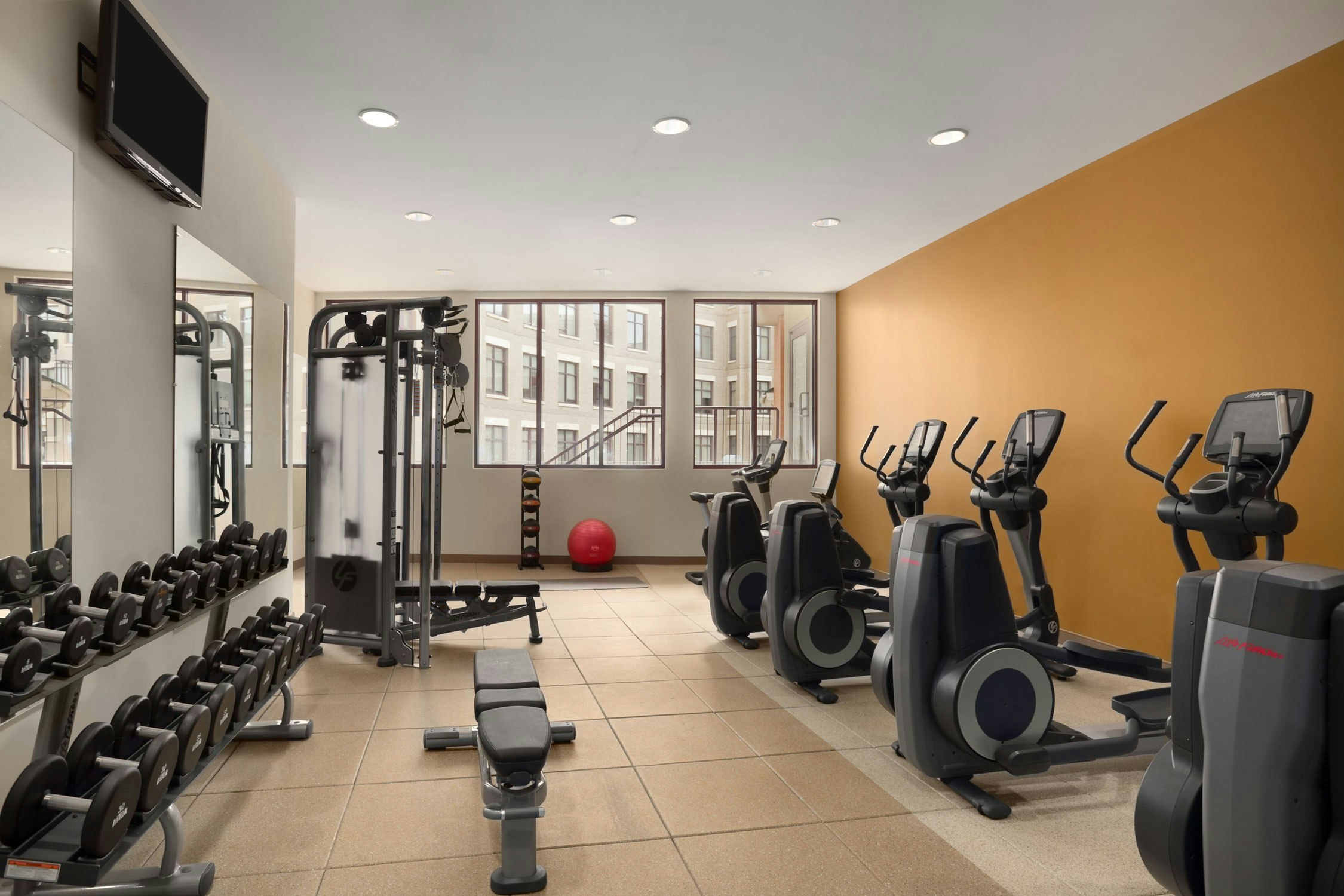 Embassy Suites Alexandria Old Town 20/51