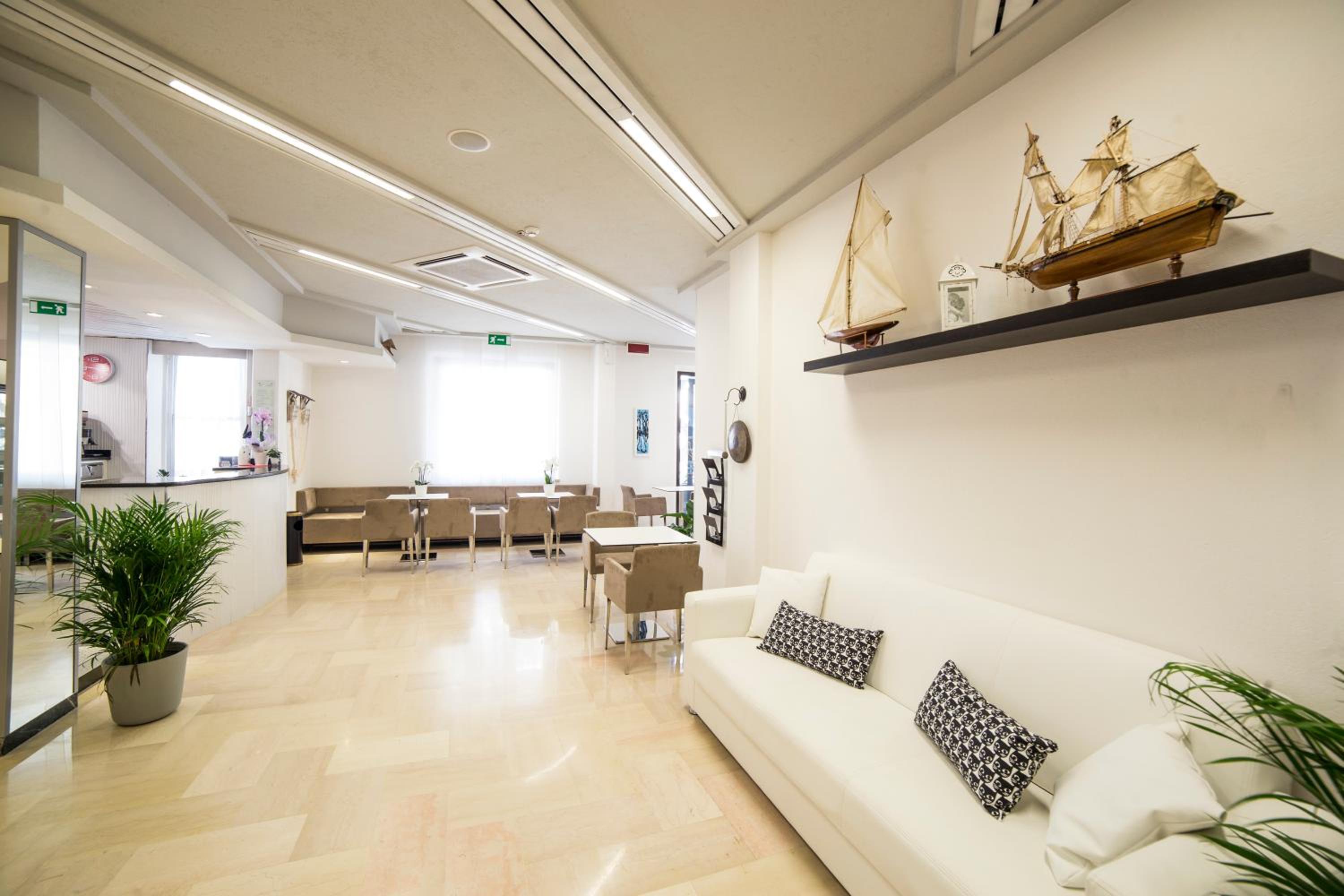 Ambra Hotel Cattolica 31/50