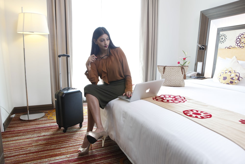 Novotel Pune Nagar Road 20/71