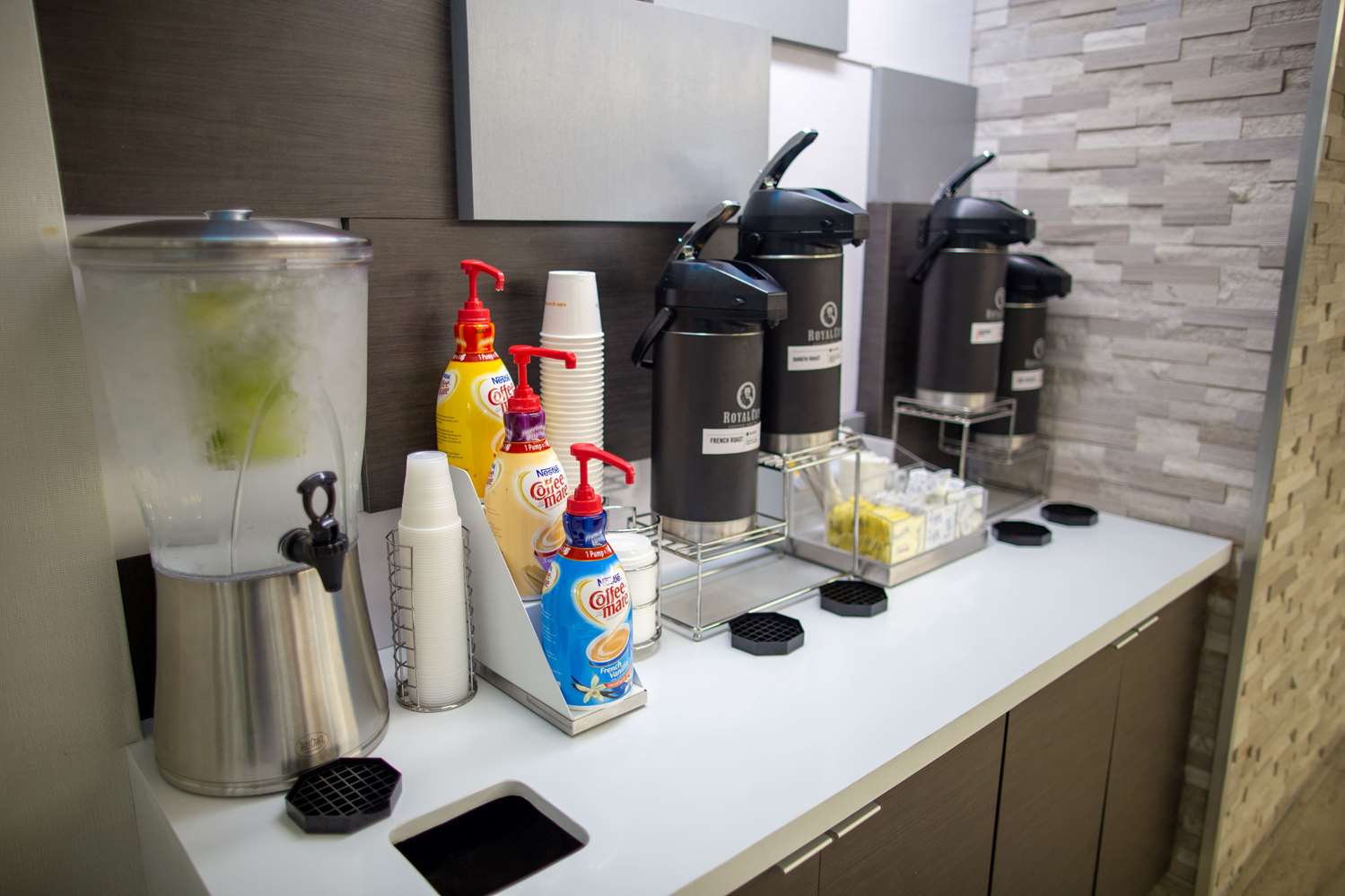 休斯敦诺曼底拉昆塔套房酒店(La Quinta Inn & Suites by Wyndham Houston East at Normandy) 图片4