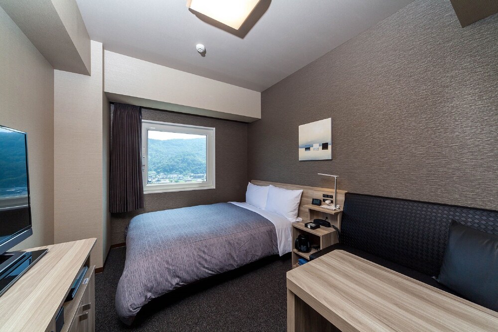 Hotel Route-Inn Tsuyama Ekimae 9/26