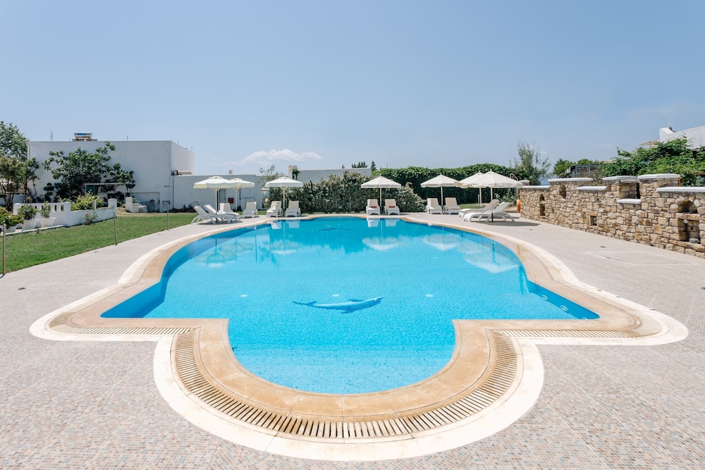 Ariadne Hotel 56/74