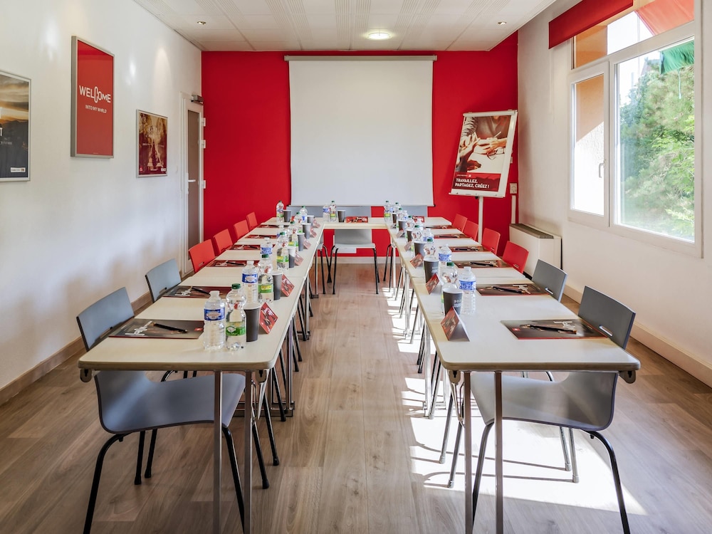 Ibis Colmar East Hotel 63/70