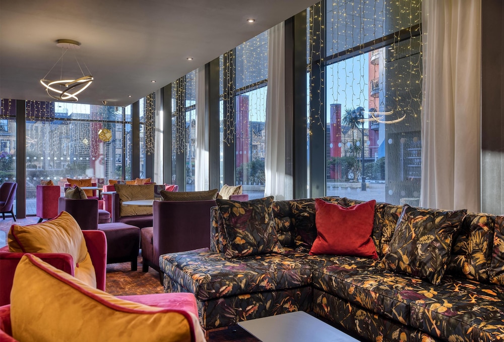 Premier Inn Cardiff City Centre Queen Street 35/60