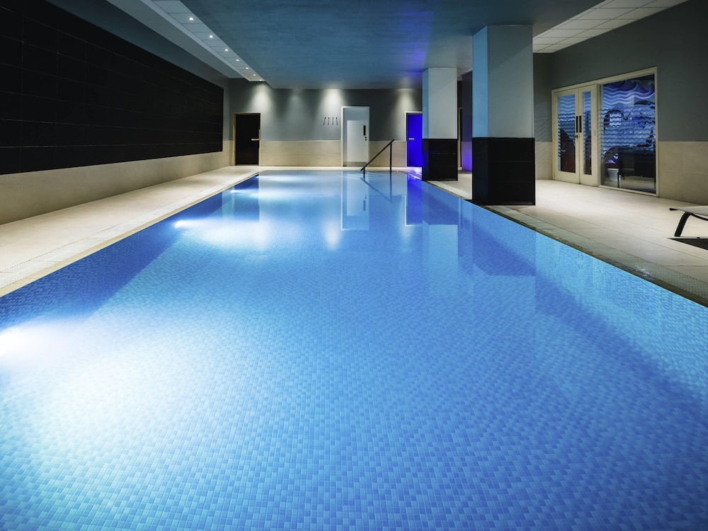 NOVOTEL READING CENTRE 47/80