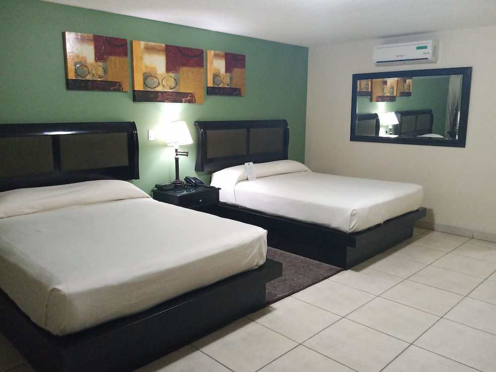 Baja Inn Hoteles Ensenada 32/66