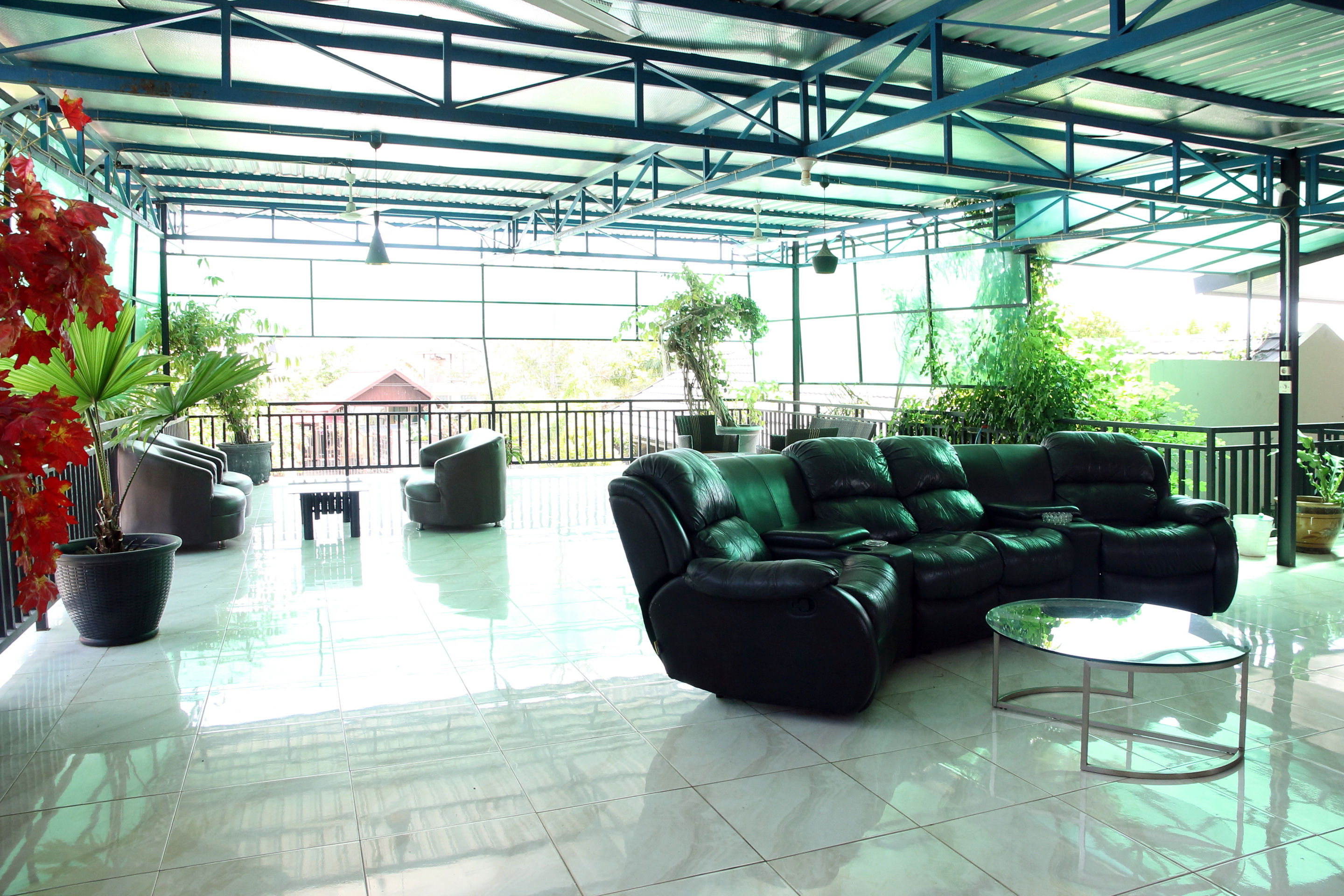 OYO 933 Wisma Malawen 19/33