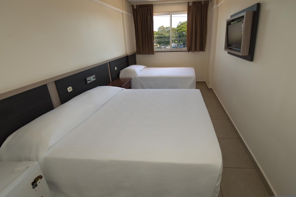 Rede Andrade Vivaldi Hotel 12/50
