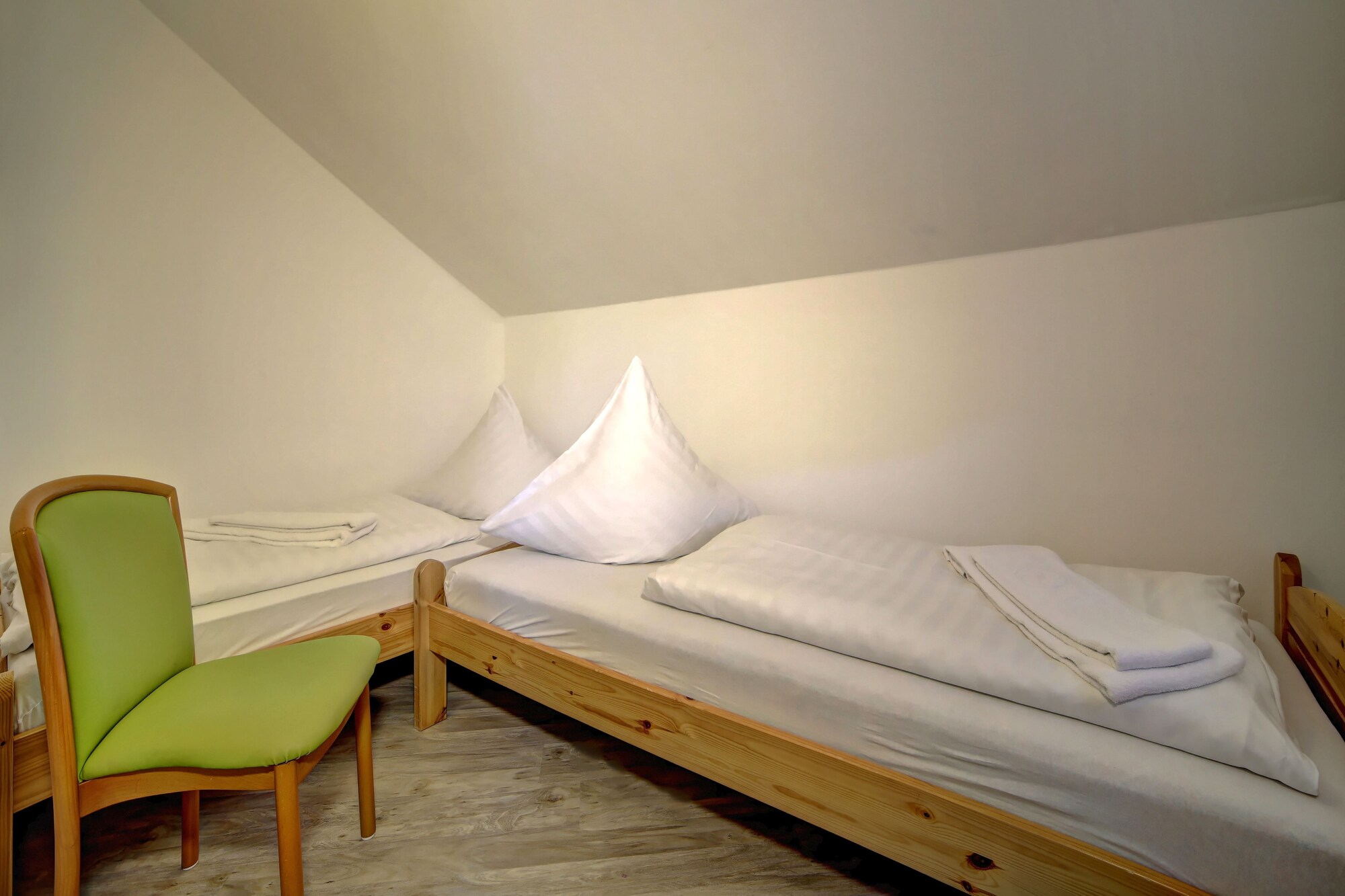 2 Bedrooms, Family Suite, 1 Double and 3 Single Beds, Balcony
