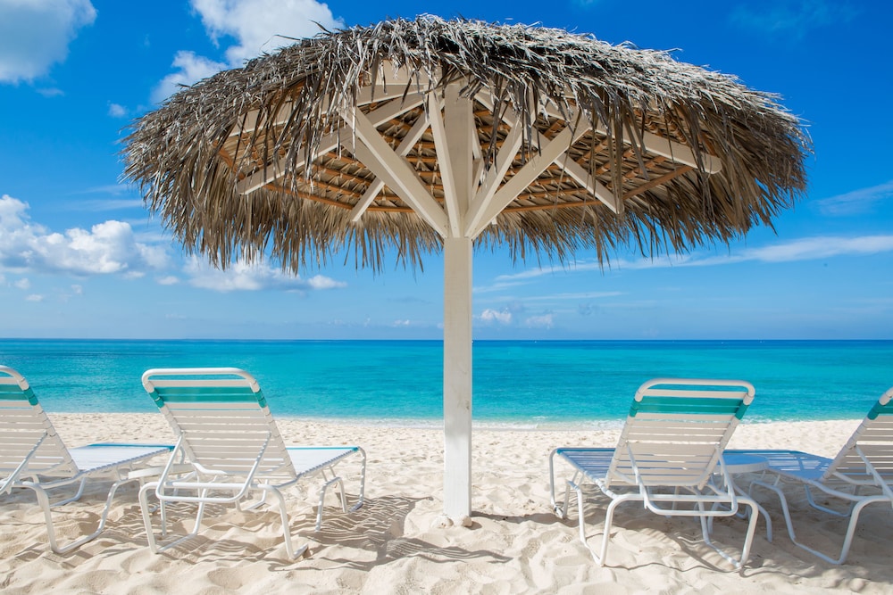 Aqua Bay Club Luxury Condos 35/50