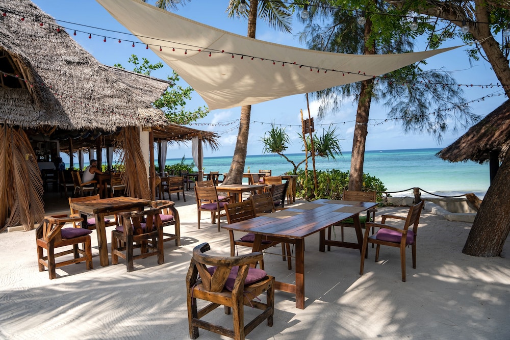 Aya Beach Bungalows 28/50