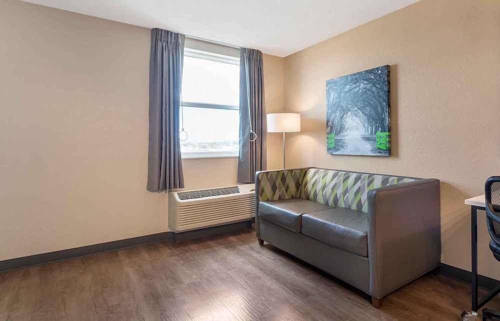 Extended Stay America Premier Suites Phoenix Chandler Downtown 38/63