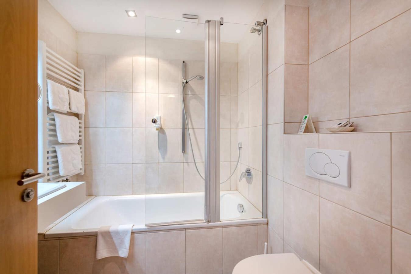 غرفة بسرير مزدوج بإطلالة على النهر، Top Cityline Diehl S Hotel Koblenz 5/5