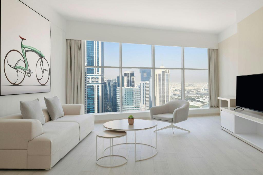 شقة كبيرة بسرير كينج وسريرين كينج بإطلالة على المدينة بـ3 غرف نوم، Element West Bay Doha 4/8