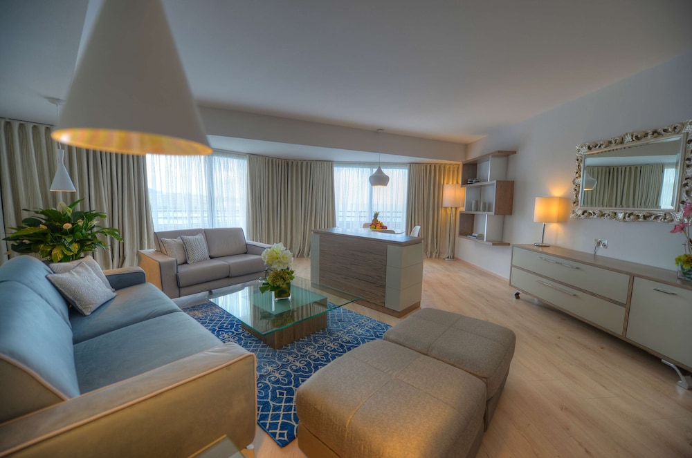 Radisson Blu Resort Malta St Julians 31/50