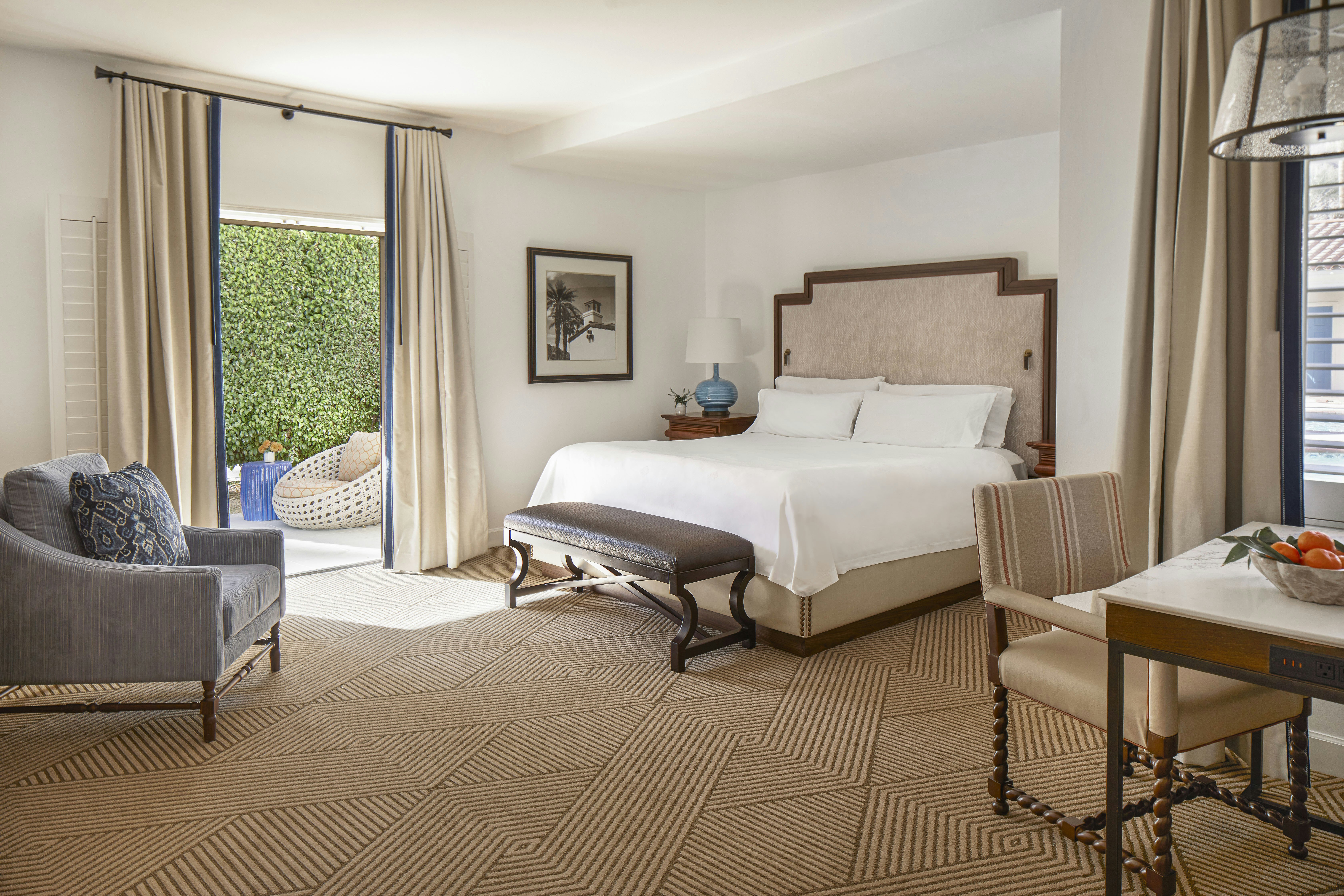 2 Bedrooms, Arzner, Suite