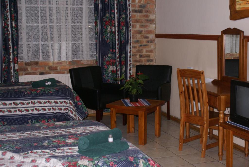 Airport Inn Bed Breakfast And Emerald Guesthouse 20/30