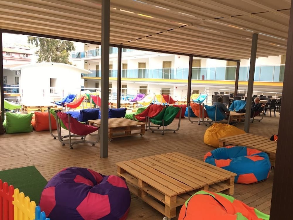 Arsi Enfi City Beach Hotel 67/72