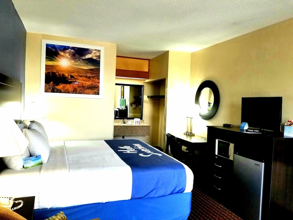Days Inn by Wyndham Easley/Greenville/Clemson Area 21/38