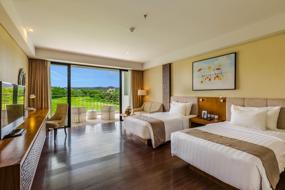 STUDIO, TWIN BEDS, GOLF COURSE VIEW