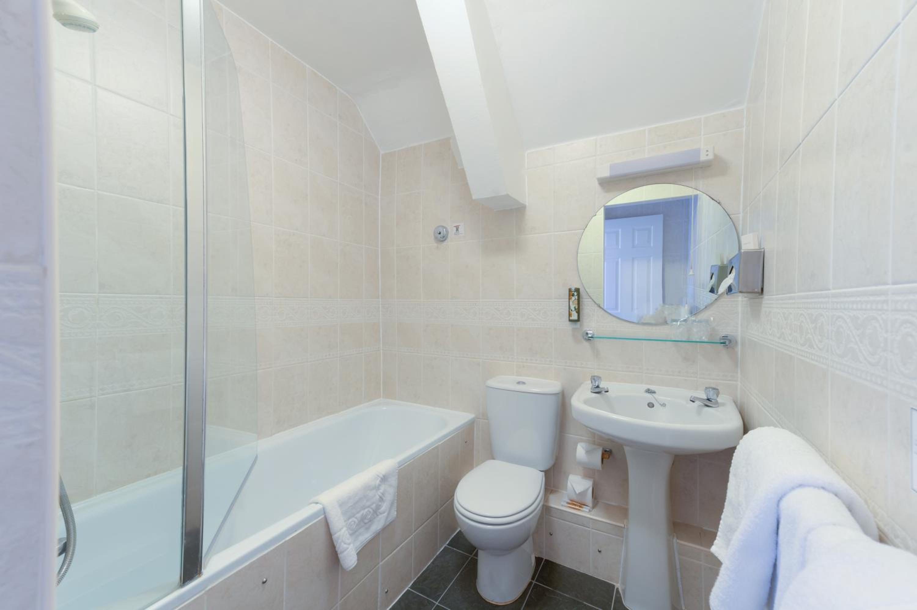 غرفة قياسية بسرير مزدوج، Appleby Manor Hotel & Garden Spa 5/6