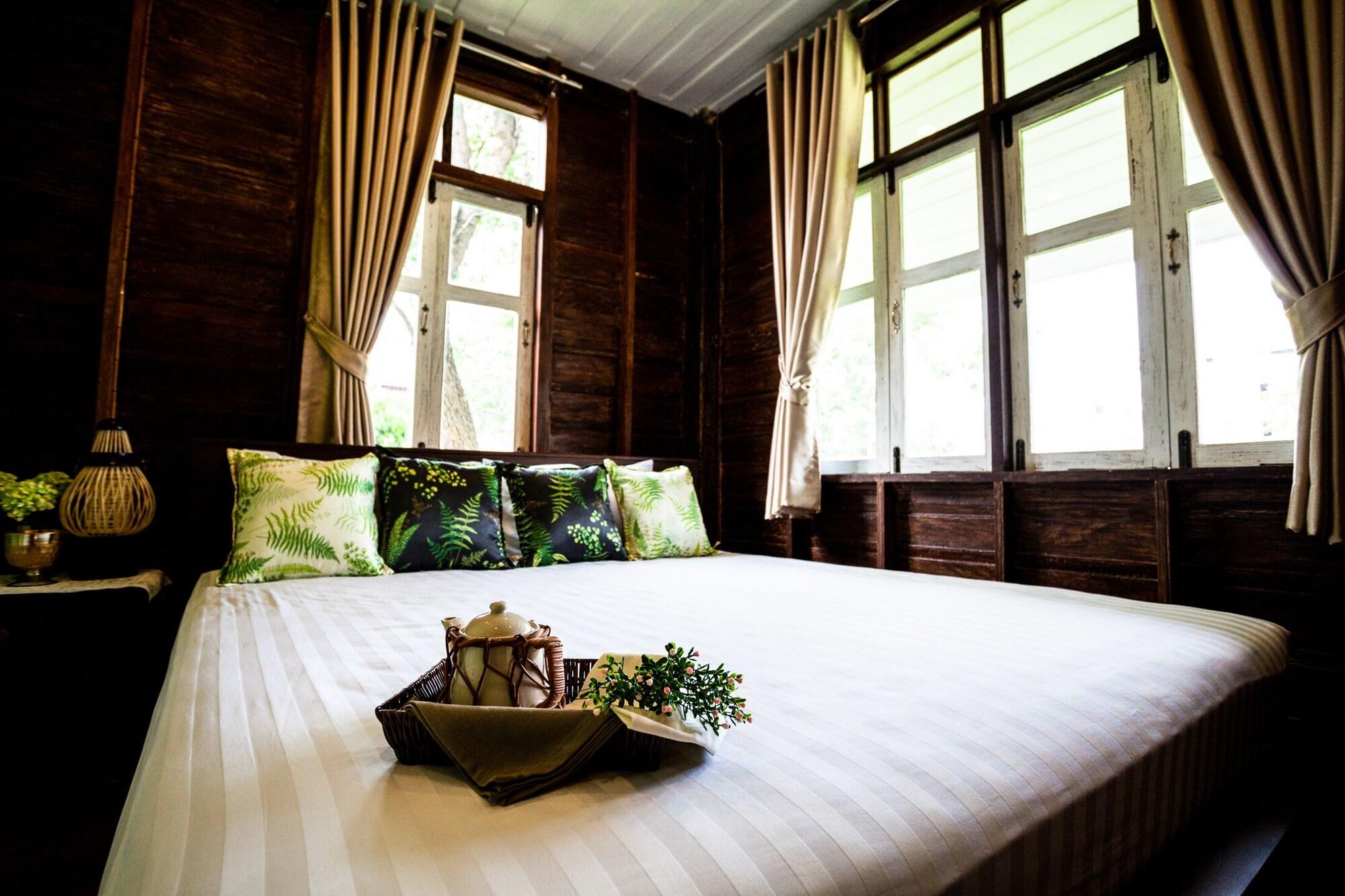 Baan Suan Krung Kao 22/57