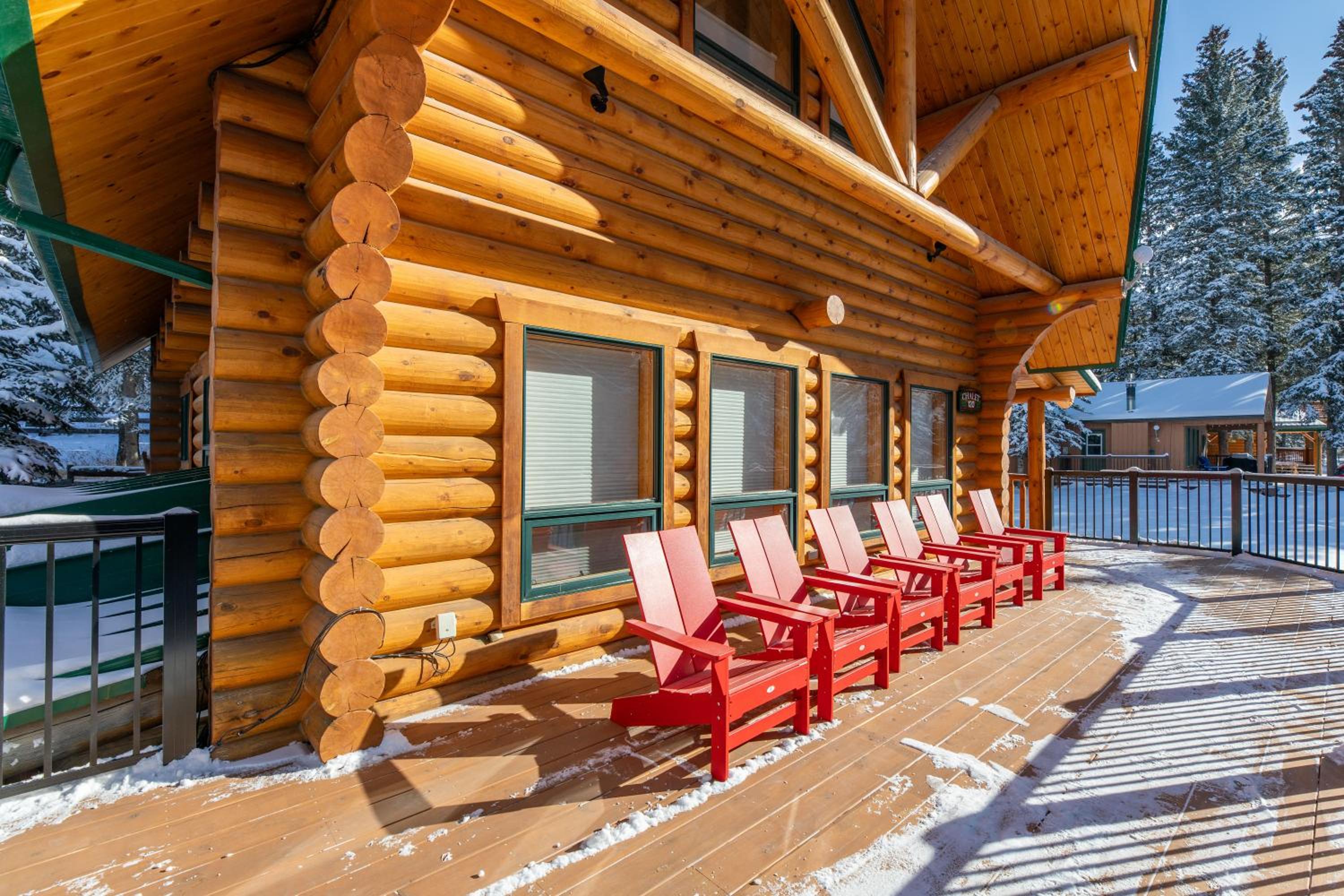 Overlander Mountain Lodge 10/22