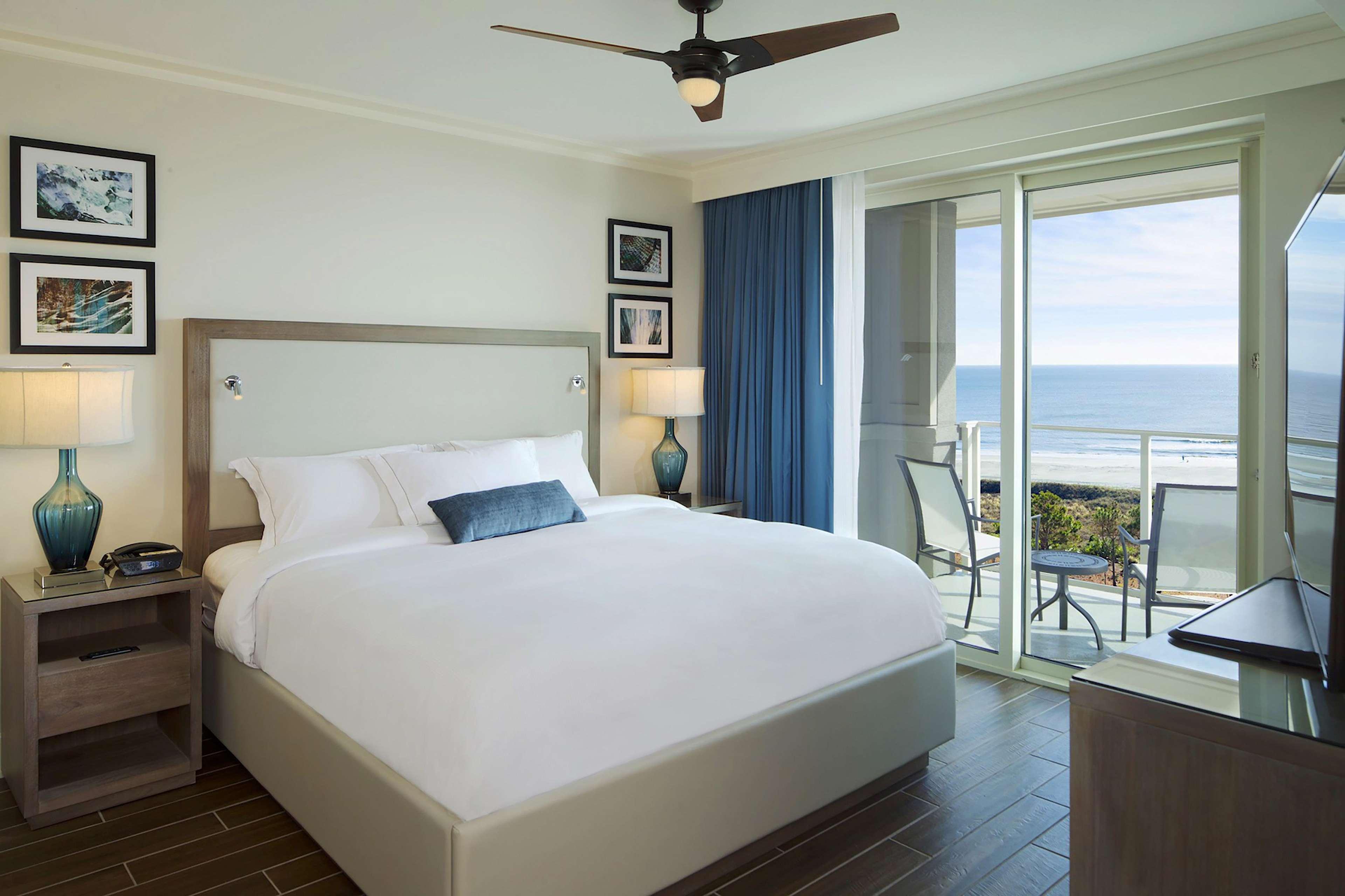 2 BEDROOMS, SUITE, 2 DOUBLE BEDS, KING BED, OCEAN FRONT, ACCESSIBLE