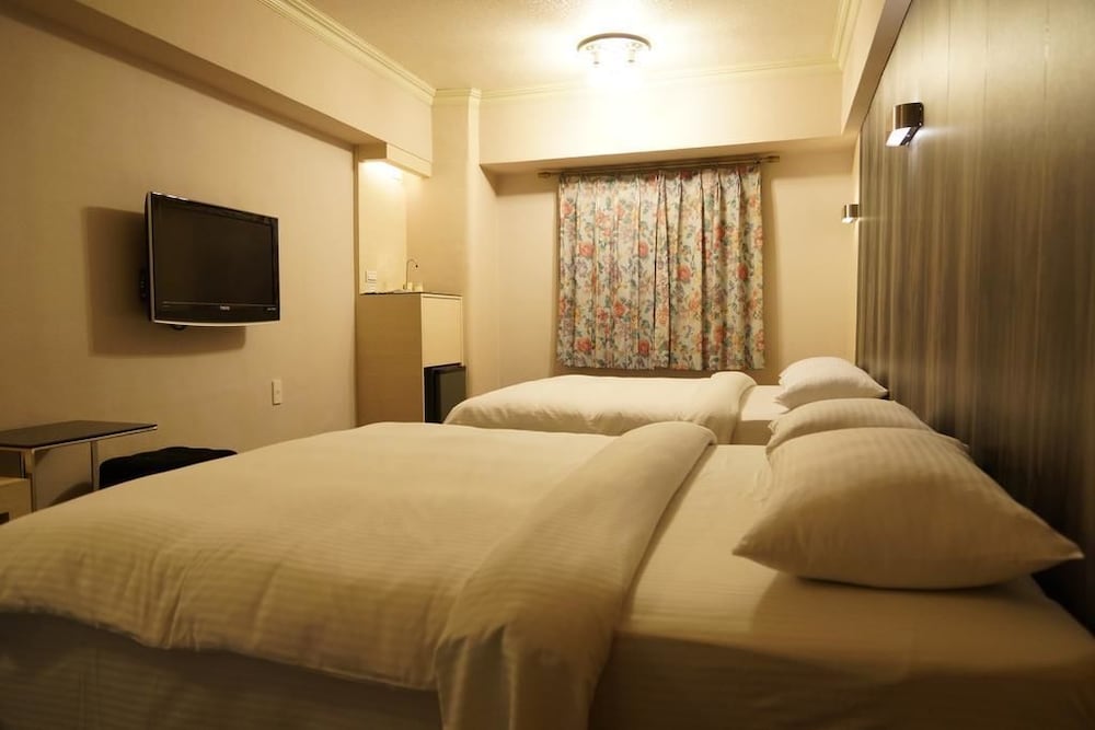 Ying Dai Hotel 10/28