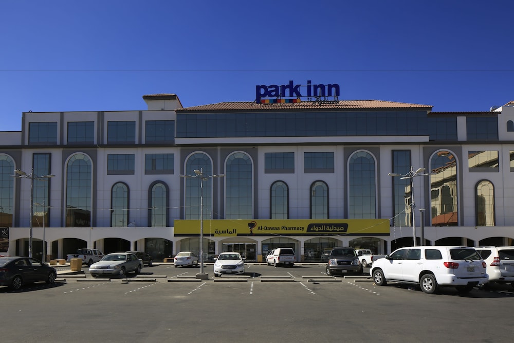 بارك إن باي راديسون نجران(Park Inn by Radisson Najran) 62/66