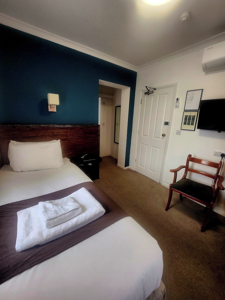 Keppels Head Hotel 15/50