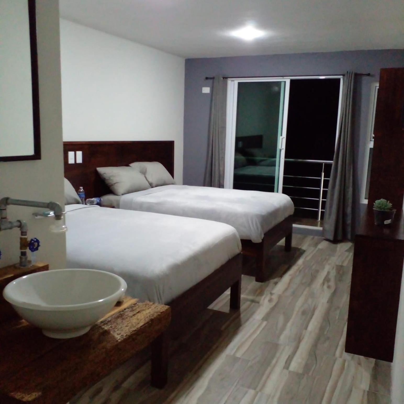 JH Hotel Tlatlauquitepec 47/49