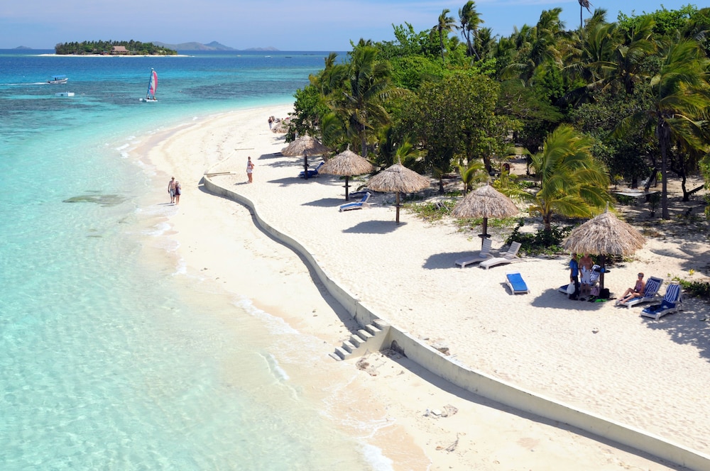 Nakelo Treasure Island Resort and Spa 33/46