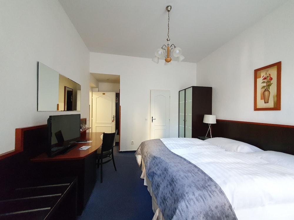 Hotel Machova 8/50
