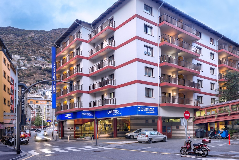 COSMOS Hotel & Aparthotel Andorra 3/65