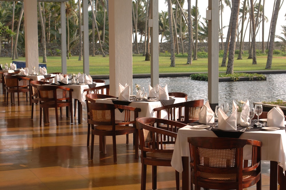 The Blue Water Hotel and Spa 36/50