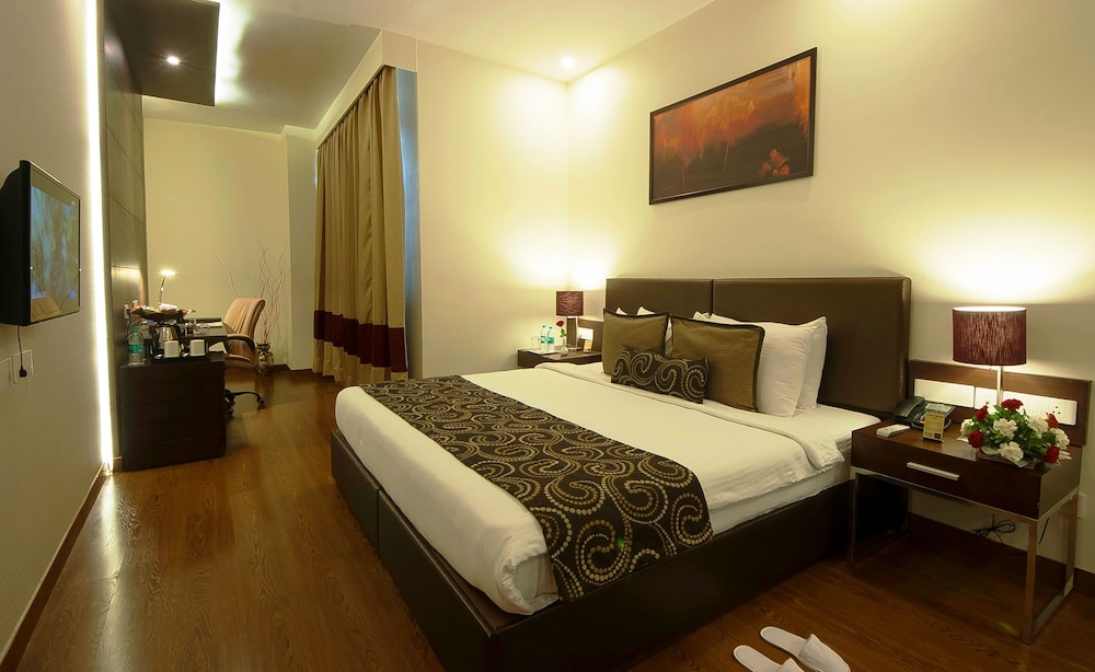 Humble UNA Smart Amritsar 3/28