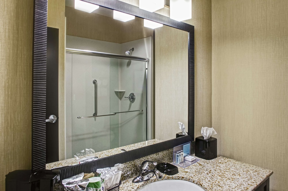 Hampton Inn Thomson 24/59