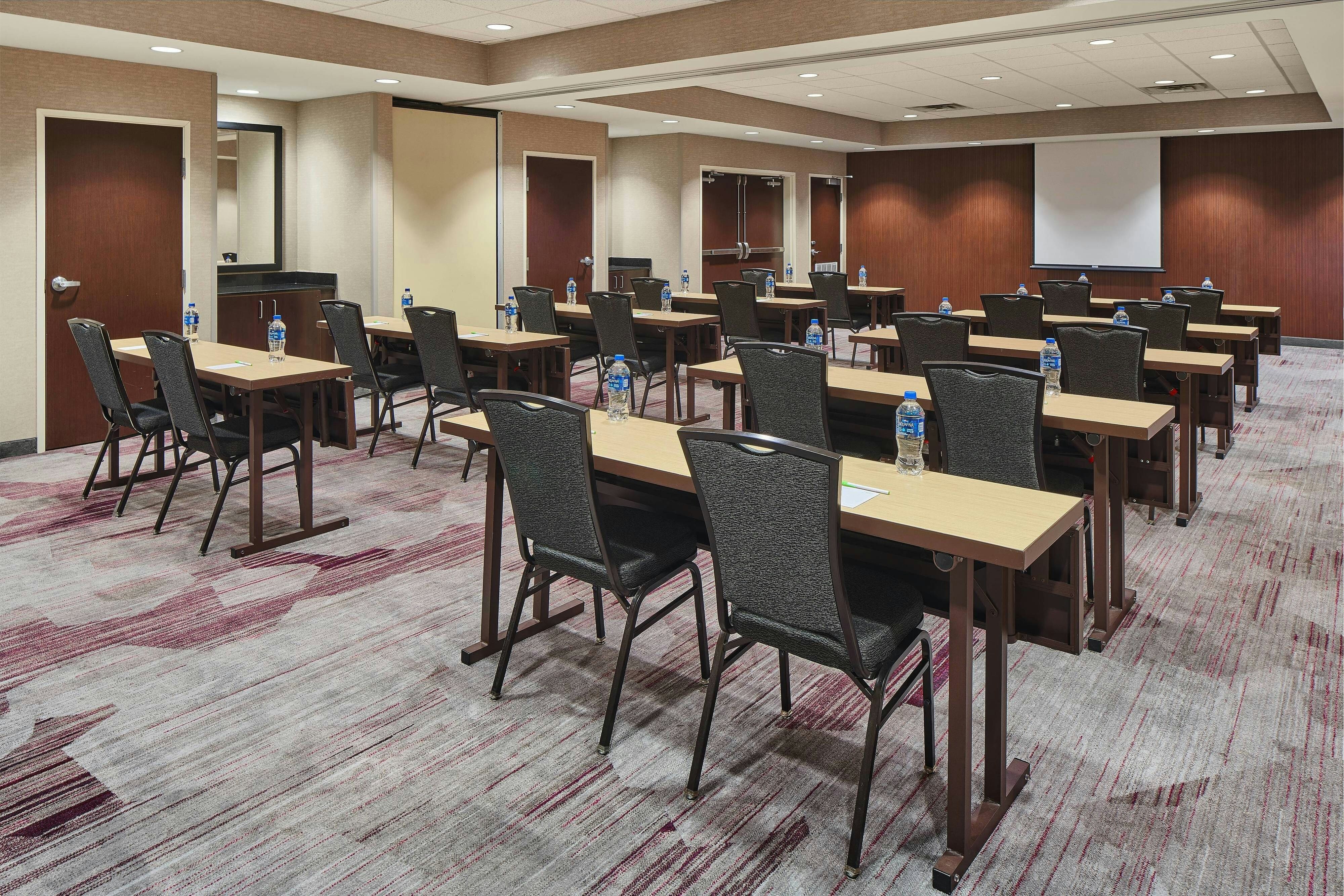 Courtyard By Marriott Shreveport Bossier Louisiana Boardwalk 11/16