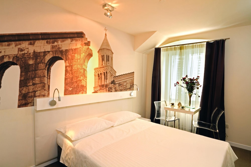 BASIC, DOUBLE BED
