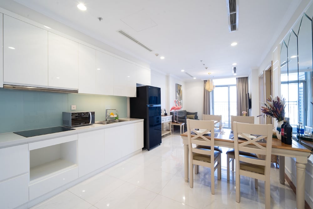 Hoasun Boutique Apartment - Vinhomes Central Park 28/50