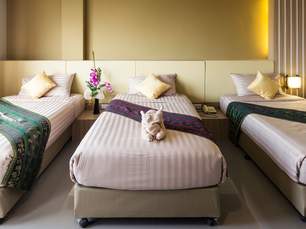 Silom Boutique Hotel Hatyai 12/37