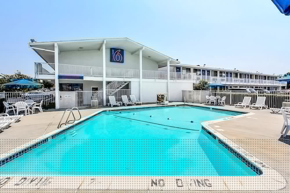 Motel6 Sunnyvale, CA - South 33/38